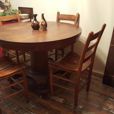Oak circular table and (4) chairs 