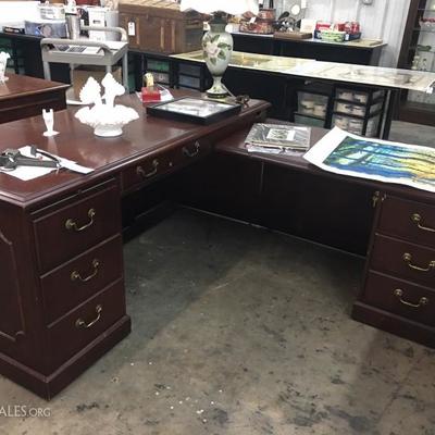 L shaped desk