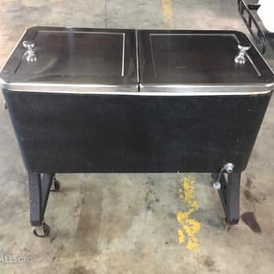 Rolling cooler