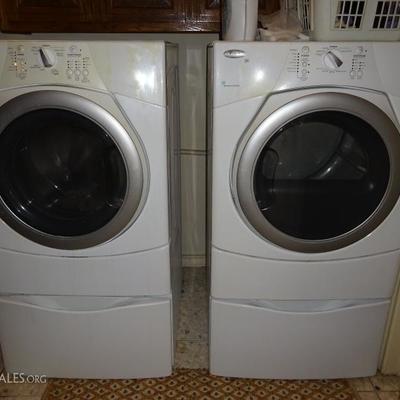 front loaded whirlpool washer/dryer
