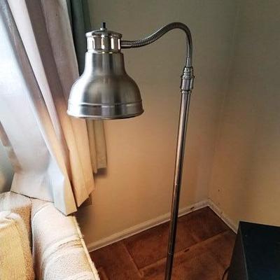Metal free standing lamp