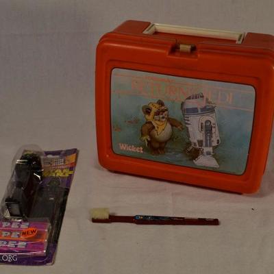 Star Wars Lot I:  3 piece 1) Return of the Jedi Wicket lunch box, 1983, plastic with handle.  9