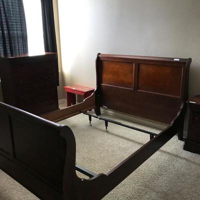 Full size sleigh bed with matching chest and end from Broyhill