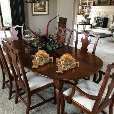 Lexington Dining Table and Chairs