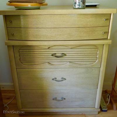 Vintage mid century blonde wood dresser.