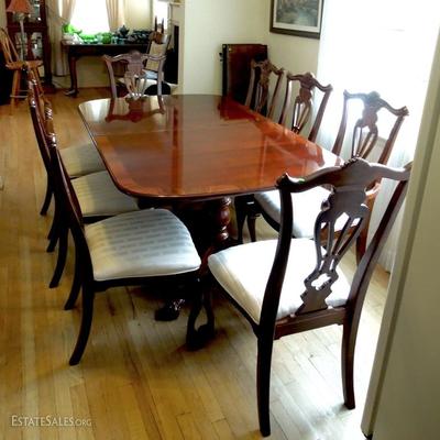 Picture of previous table and chairs 