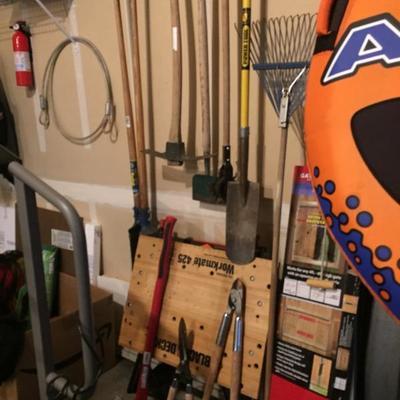 Yard Tools, Ax, Shears, Shears, Loppers, Shovels, Pick, Tree Pole Saw