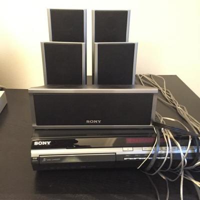 Sony 5 Disc Changer and Speakers