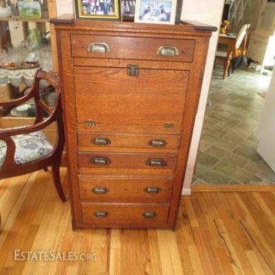 Oak Antique Desk/Secretary with 5 Drawers