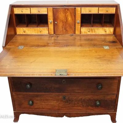 mportant Antique American Federal Quaker made Slant Front Desk. Pennsylvania, 1817. Cherry sides with Mahogany Drop Front and Maple...