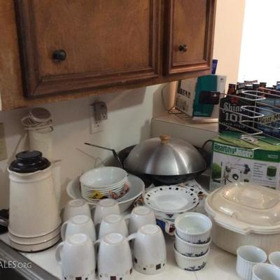 mugs, dishes, and kitchen appliances