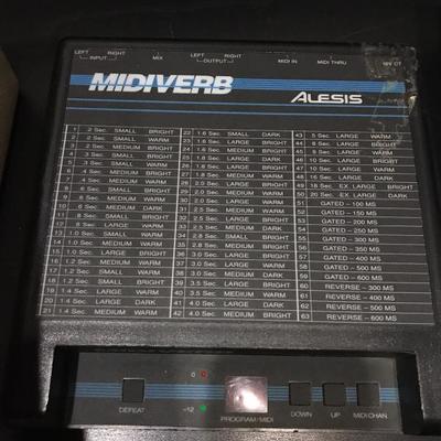 Alesis Midiverb III Mixer