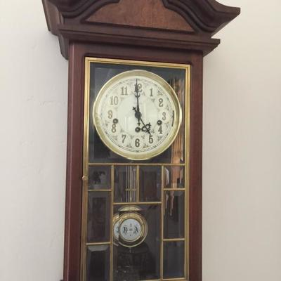 Chime clock - Climer paid over $500 12 years ago - works great 