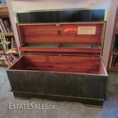 Lane Cedar Chest