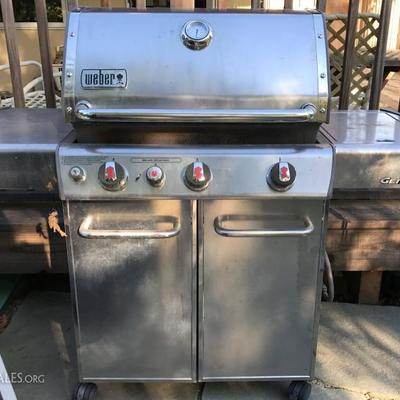 Genesis S-330 3-Burner Natural Gas Grill in Stainless Steel with side burner