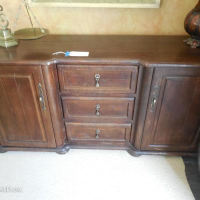 Crackled Wood Dining Buffet
69W 19 3/4 D 34H
Price - $800
