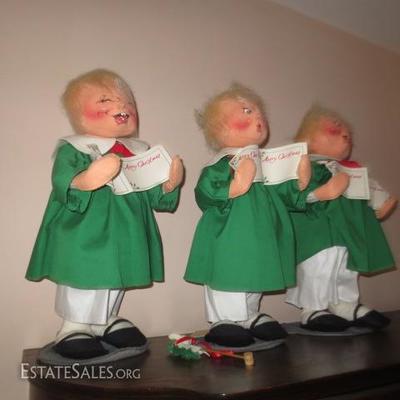 VINTAGE COLLECTIBLE DOLLS