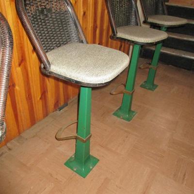 green emanel stools