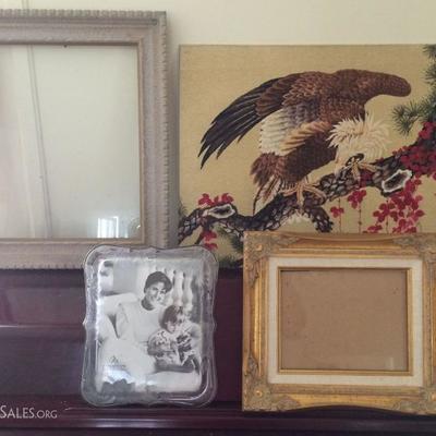 MVT026 Japanese Needlepoint & Assorted Picture Frames
