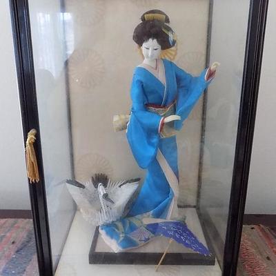 MVT005 Another Japanese Doll In Glass Case
