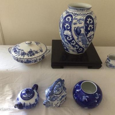 MVT087 Blue and White Ceramic Vases, Tureen and Teapots 
