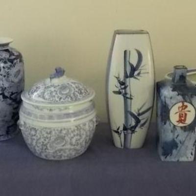 MVT120 Blue & White Japanese Ceramic Vases, Planter & Urn
