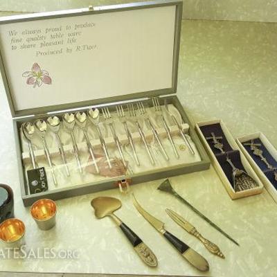 MVT150 R. Tiger Oyster Fork & Spoon Set, Souvenir Spoons & More
