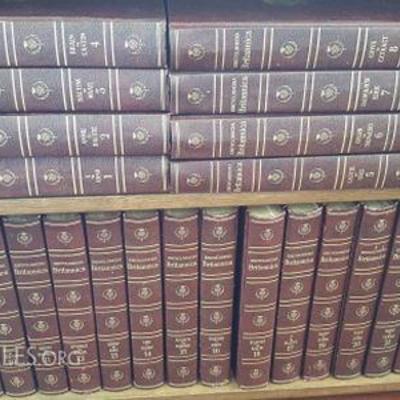 MVT177 Big 1959 Encyclopedia Britannica 24-Volume Set
