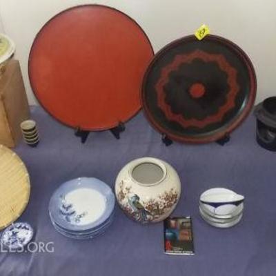 MVT152 Kutani Vase, Porcelain Dishes, Lacquer Trays & More
