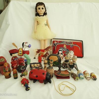 MVT046 Travel Souvenirs - Japan, New Zealand, Madame Alexander Doll
