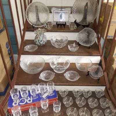 MVT195 Mikasa Bowl and Various Glass Dishes and Glassware
