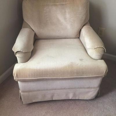 Perfect sized bedroom swivel chair.....perfect!
