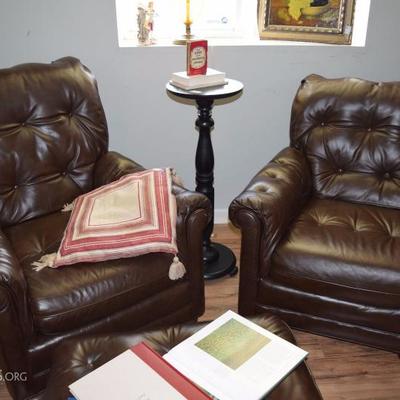 leather accent chairs 