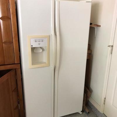 GE Refrigerator/Freezer