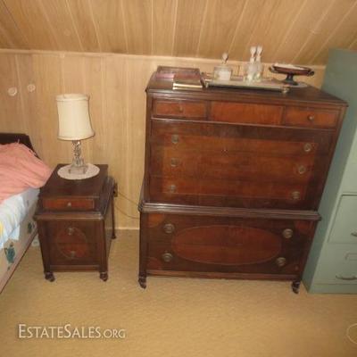 Antique Bedroom Separates
