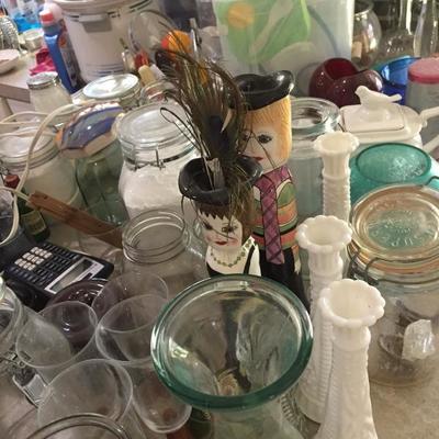 Kitchenware, glassware, collectible items... this is just some of it