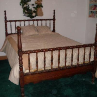 SPINDLE BED