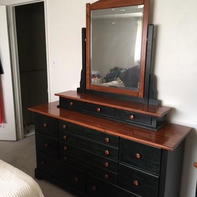 Triple dresser, beveled mirror