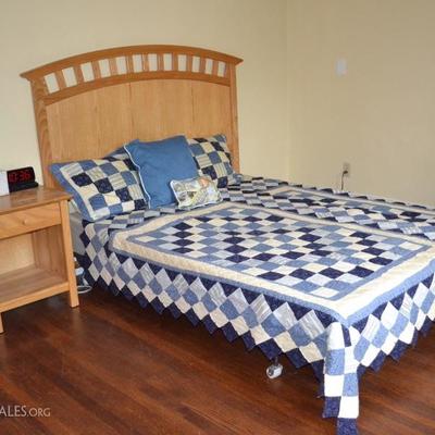 Vermont Tubbs full bed and matching nightstand