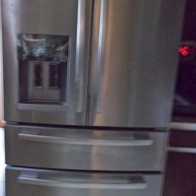 Whirlpool refrigerator/freezer $400
