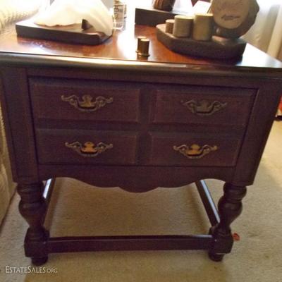 Mahogany end table with drawer $120