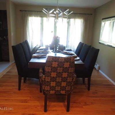 Macy's Dining Room Suite With 8 Chairs, 2 Leaves & Table Pads