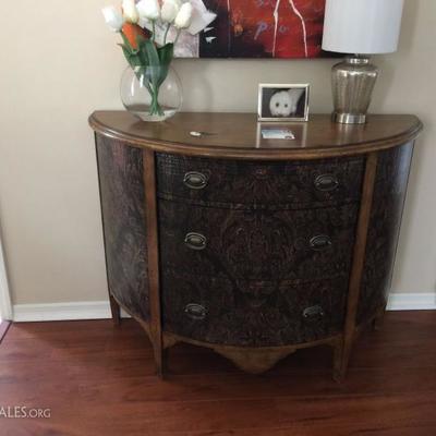 Robb & Stucky Cabinet
