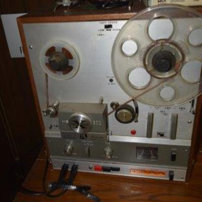 Akai Reel to Reel Tape Recorder with built in 8-Track Player