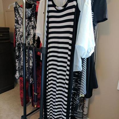 Misses clothes