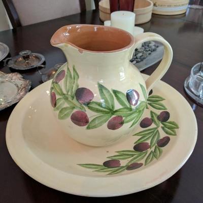 Pitcher and Water Basin