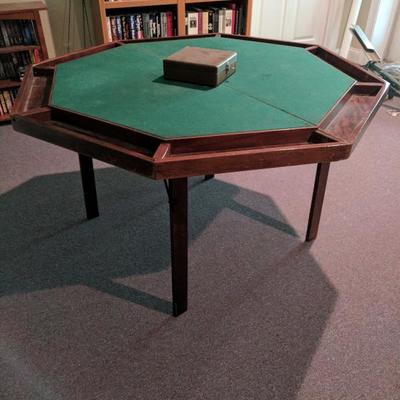 Poker Table