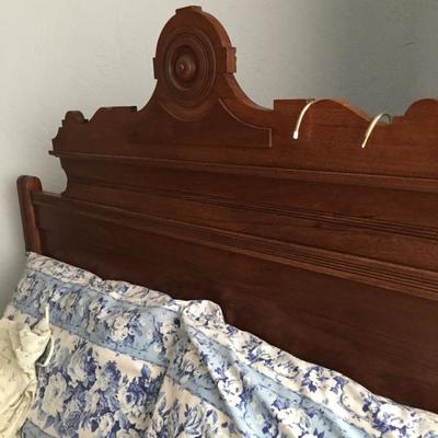 Close up 1800's bed Excellent 