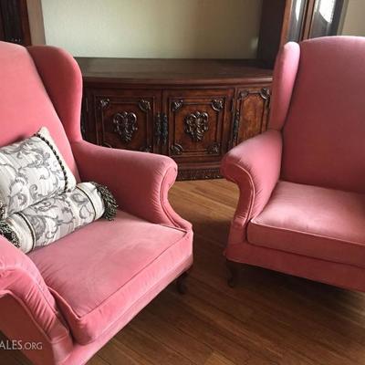 PINK! velvet arm chairs!    PINK!   Or shall I call them color of the moment, BLUSH?  With rose gold accents and a marble coffee table,...