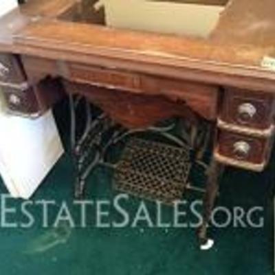 Vintage Home Wood Sewing Machine Cabinet 